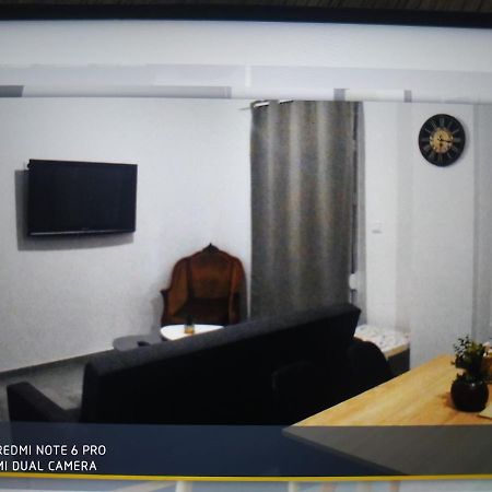 Minimal Apartment Kalamáta Eksteriør bilde